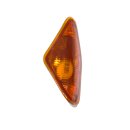 Lindicatore di direzione sinistro con marchio di controllo.